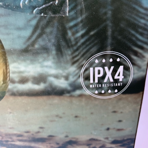 South Beach Wireless Bluetooth Tiki Torch Speaker. - Picture 4 of 5